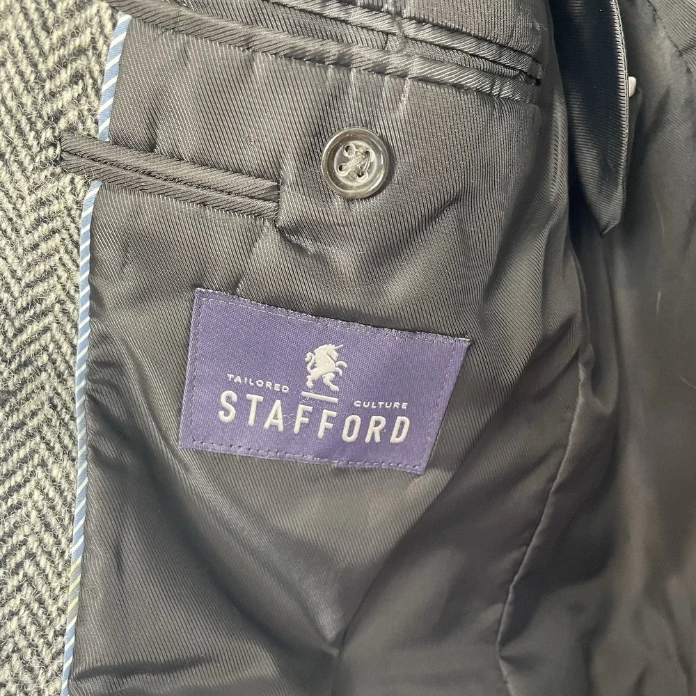 Harris Tweed Stafford Blazer Mens 42R Gray Herringbone‎ Wool Sport Coat Classic